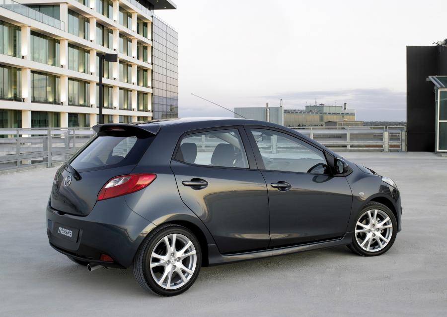  Mazda2 5-Door 2007 года  (EU) (фото 17 из 98)